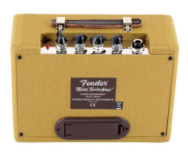 AMPLIFICADOR P/ELÉCTRICA FENDER MINI 57 TWIN