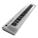 TECLADO 76 NOTAS YAMAHA PIAGGERO NP32